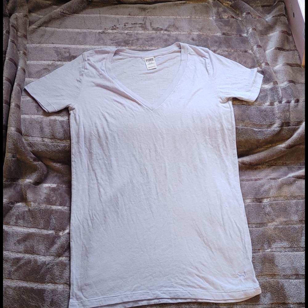 VS Pink tee size M